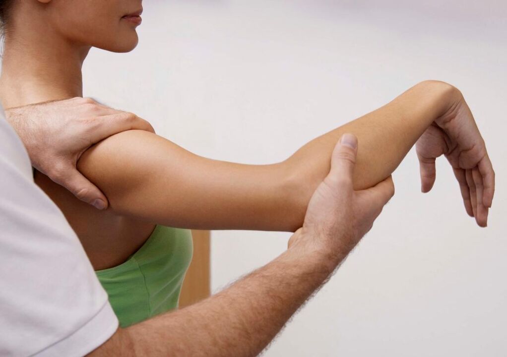 Para diagnosticar con precisión la artrosis de la articulación del hombro, el médico realizará una serie de pruebas necesarias. 