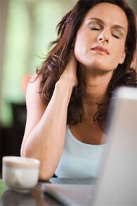 dolor de cuello debido a la osteocondrosis